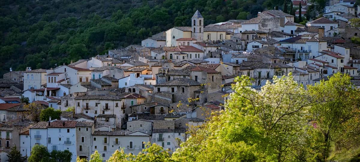 Il borgo medievale di Ofena